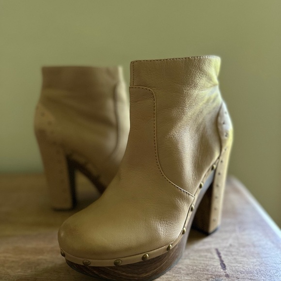 Lucky Brand Terrace"Studded Booties Sz. 7.5 - Picture 2 of 12